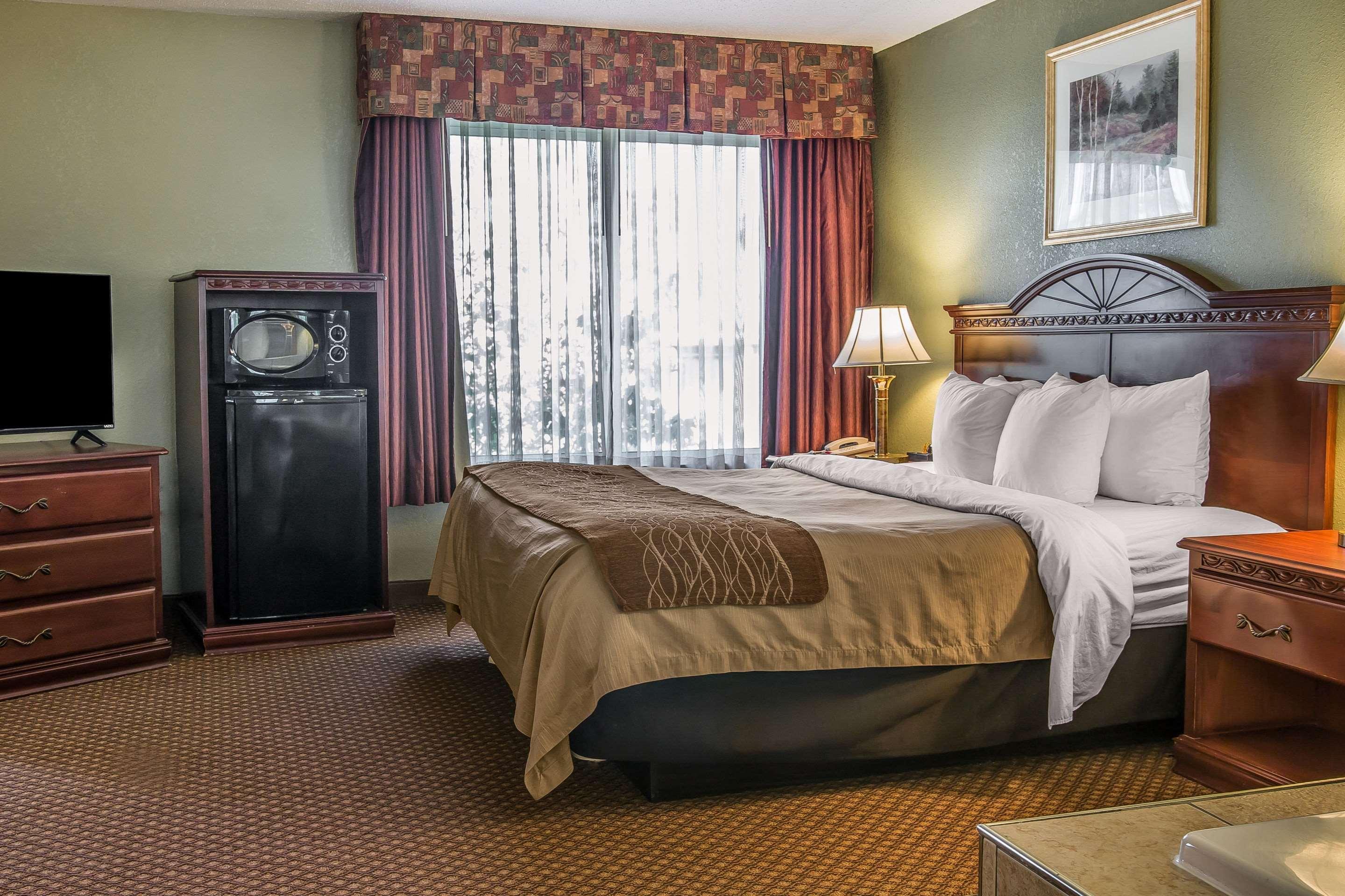Quality Inn & Suites Ann Arbor Hwy 23 Eksteriør bilde