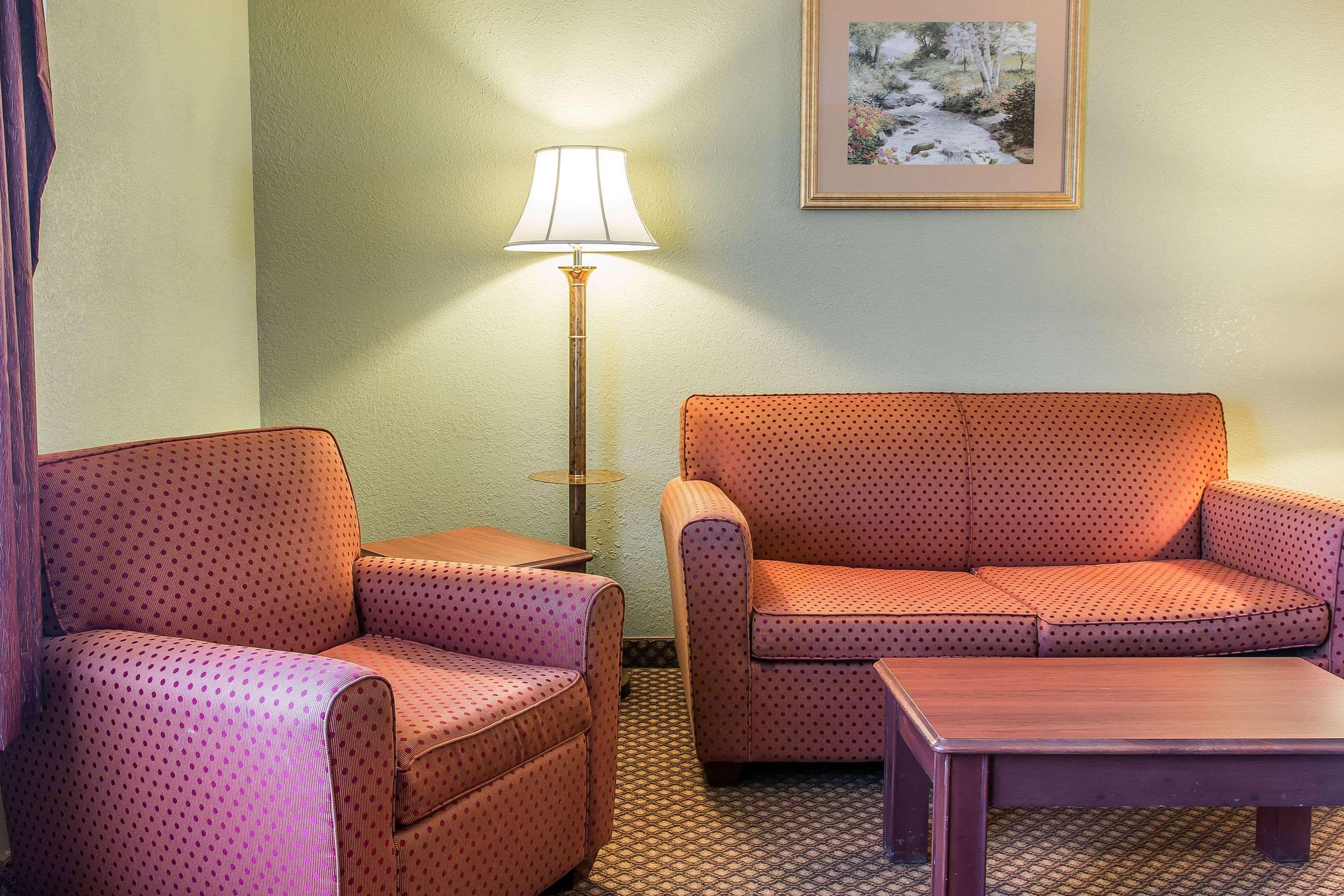 Quality Inn & Suites Ann Arbor Hwy 23 Eksteriør bilde