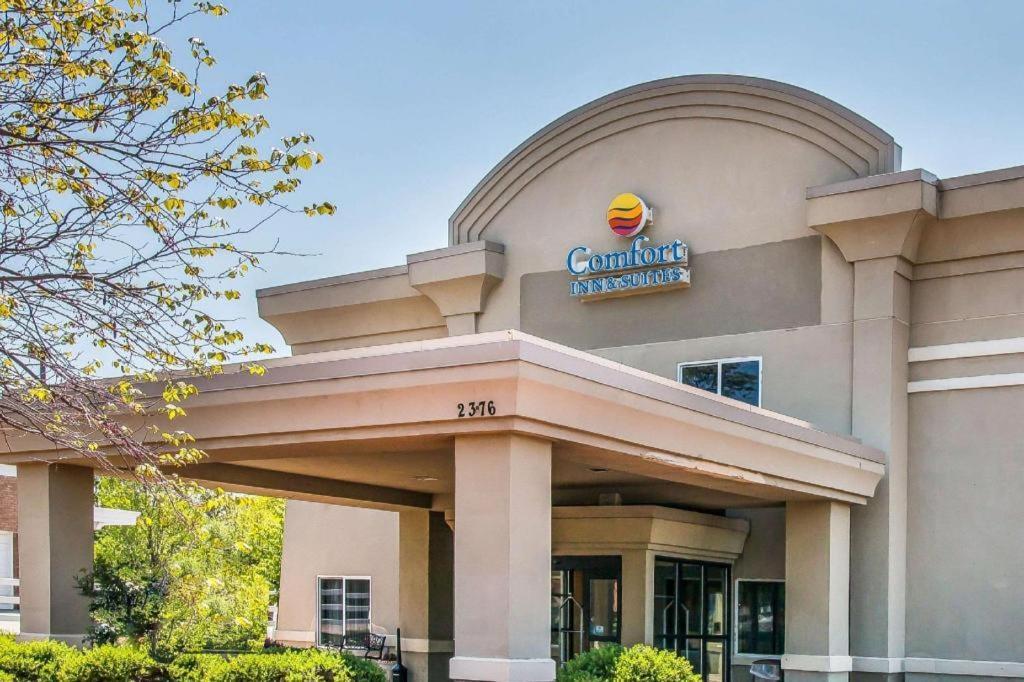 Quality Inn & Suites Ann Arbor Hwy 23 Eksteriør bilde