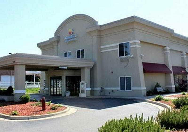 Quality Inn & Suites Ann Arbor Hwy 23 Eksteriør bilde